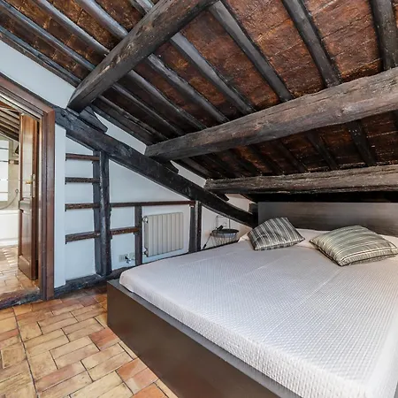 Guesthost - Cozy Trevi Romance Appartement Rome