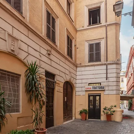 Cozy Trevi Romance Daire