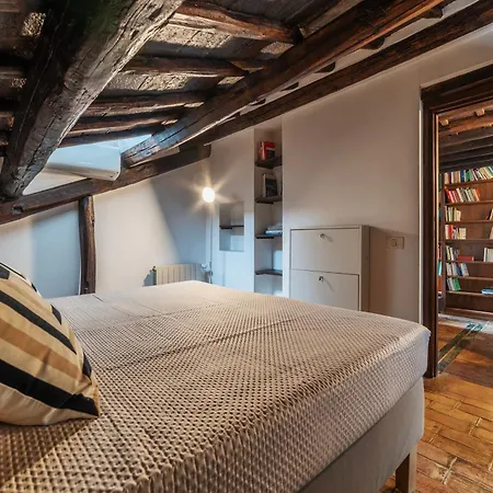 Cozy Trevi Romance Daire *