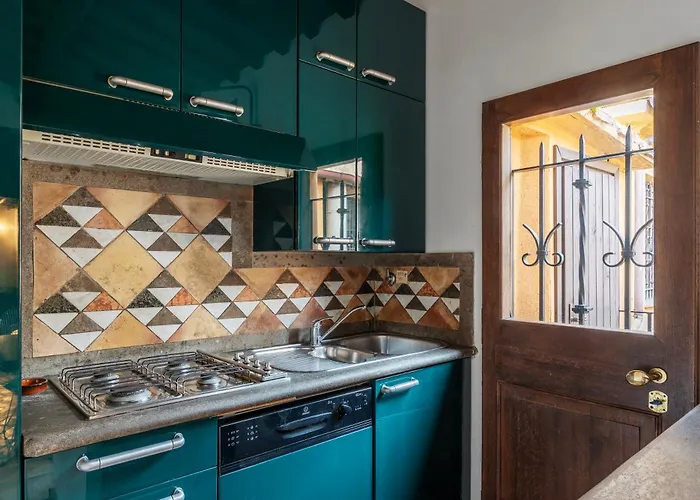 Lejlighed Guesthost - Cozy Trevi Romance *